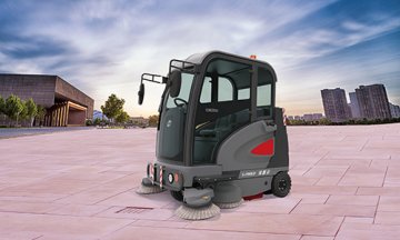 电动驾驶式扫地车清洁地面高效节能环保